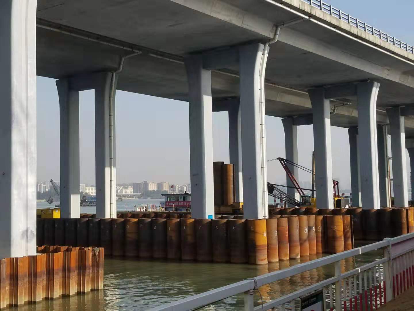 打桩设备展示